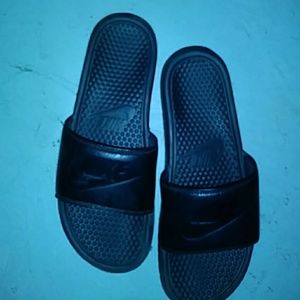 Nike slides